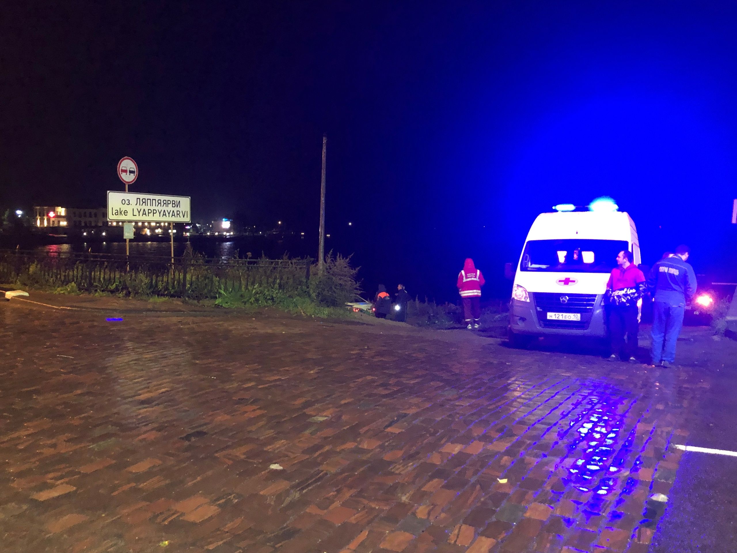 В городе Сортавала ночью юноша прыгнул с моста и погиб