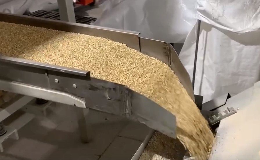 Руководство торгового дома «Ярмарка» поделилось планами развития со спикером Заксобрания Карелии