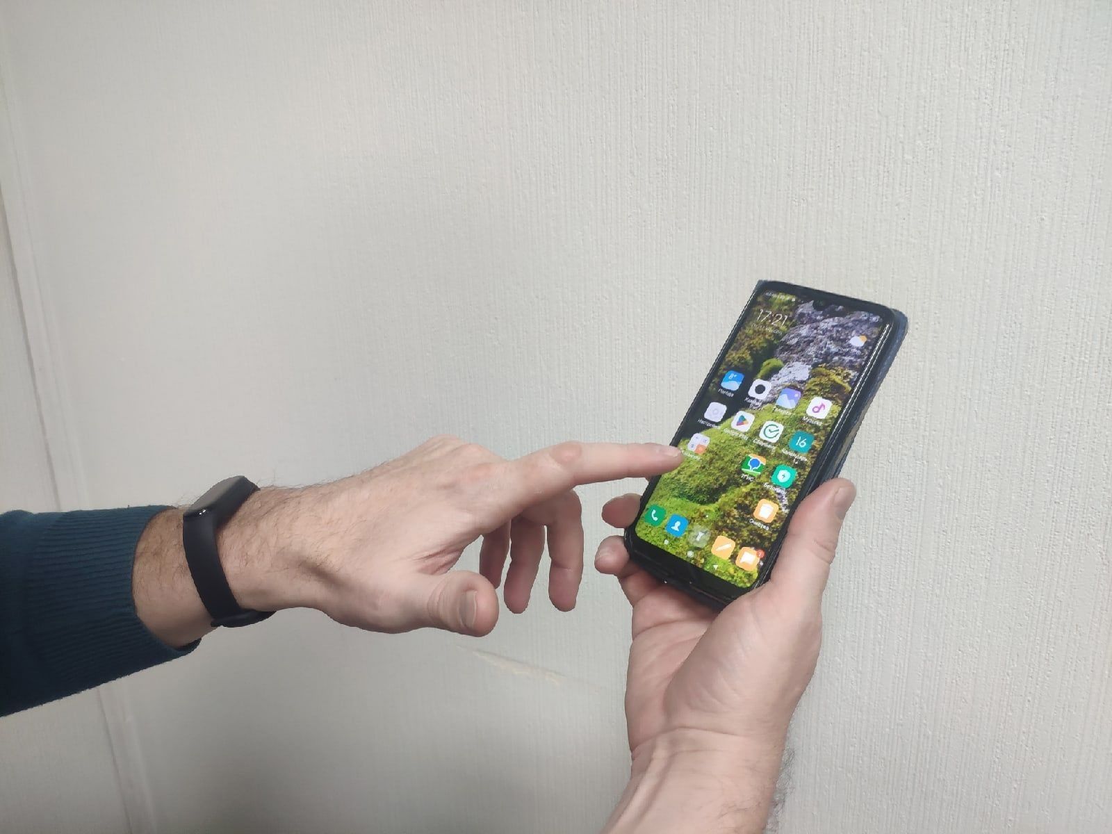 В Петрозаводске студент из-за мошенников лишился более 80 тысяч рублей