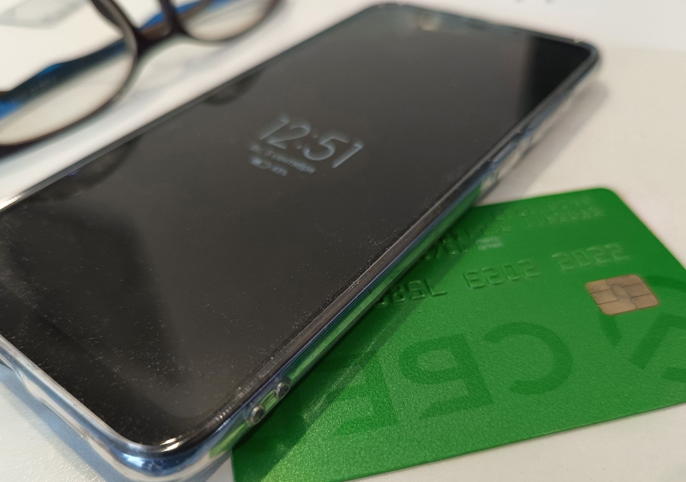 Пятеро жителей республики перечислили мошенникам почти два миллиона рублей