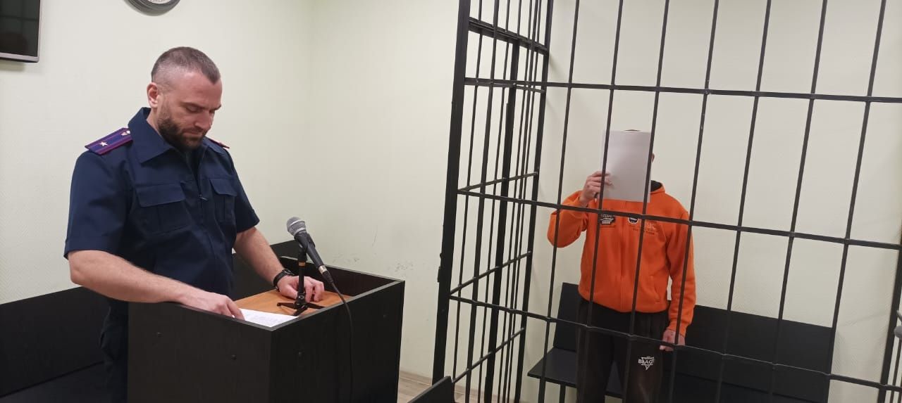 Житель Карелии напал на 17-летнюю девушку