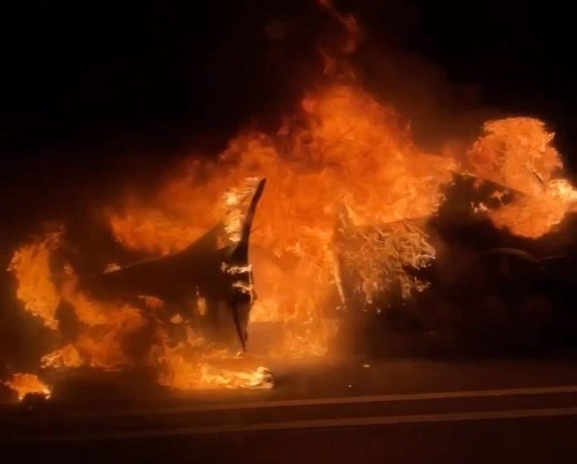 На Суоярвском шоссе сгорел легковой автомобиль