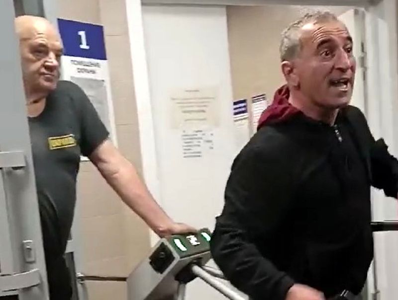 Главврач БСМП Петрозаводска рассказала, что послужило причиной конфликта с посетителем и почему бездействовала охрана