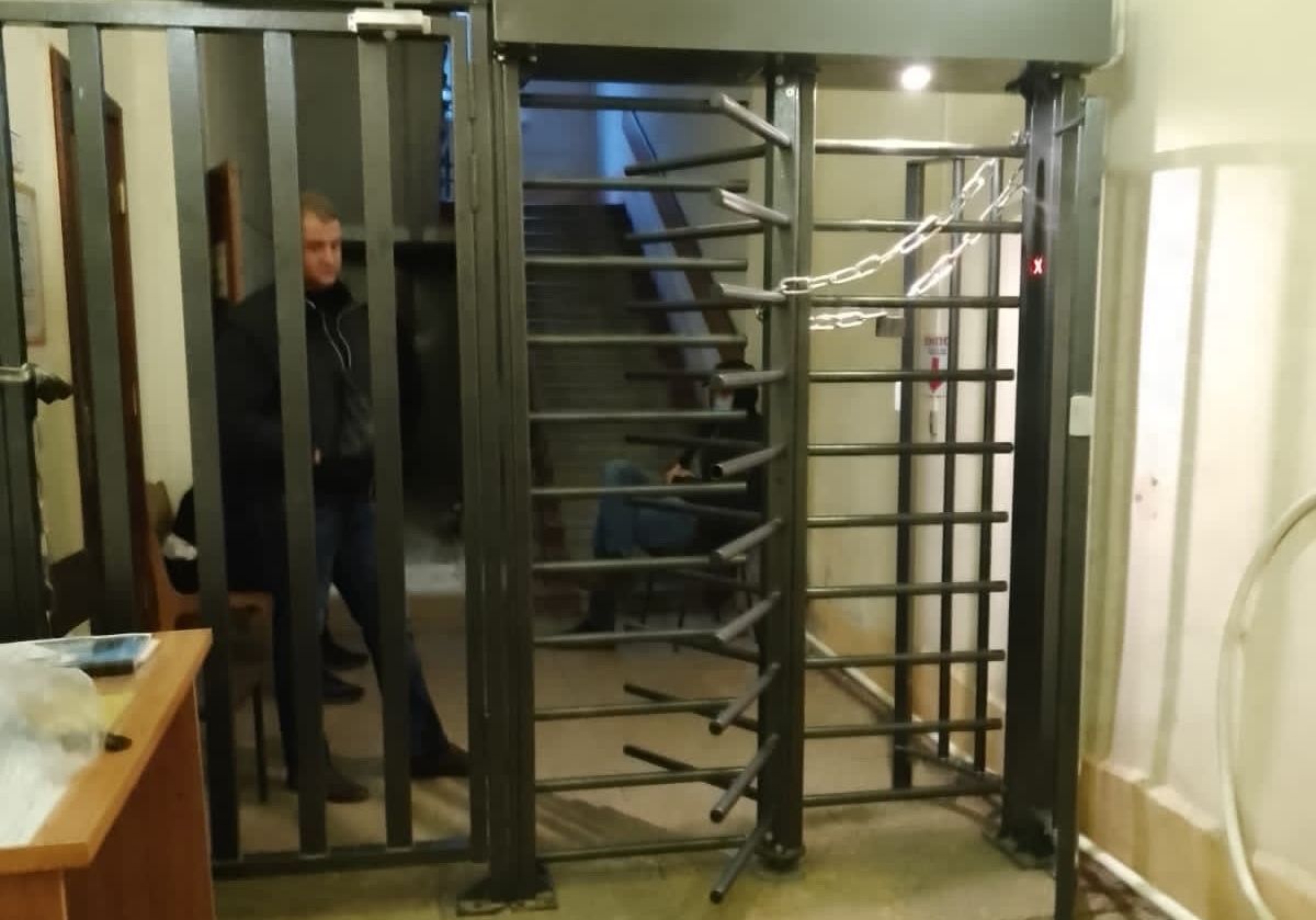 Бывший глава Шлиссельбурга Ленинградской области захватил здание местной администрации