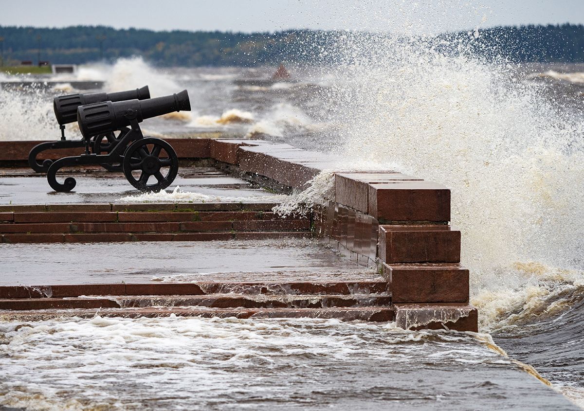 В Карелии сохранится штормовой ветер