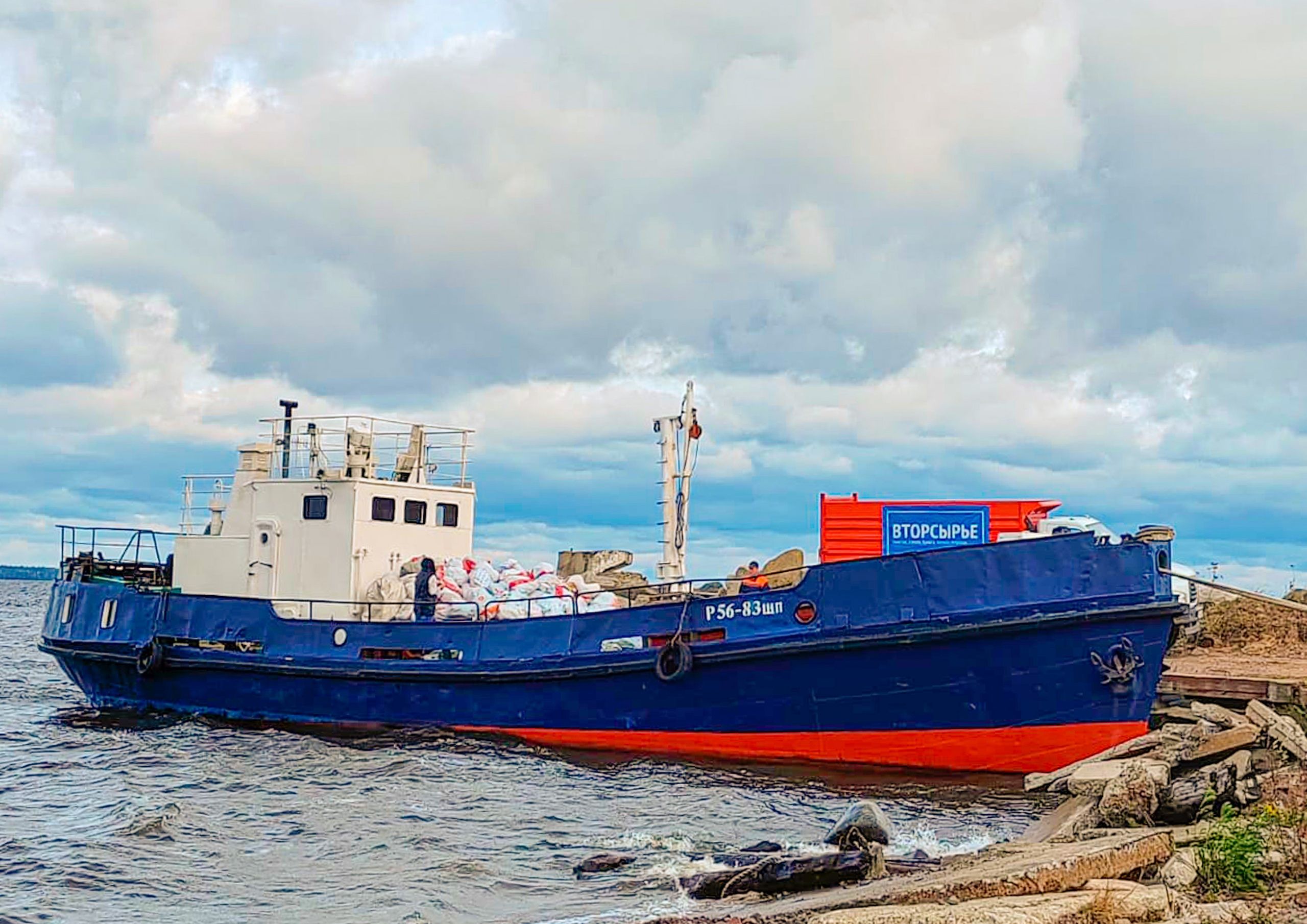 1,5 тонны стекла вывезли на переработку с острова «Кижи»