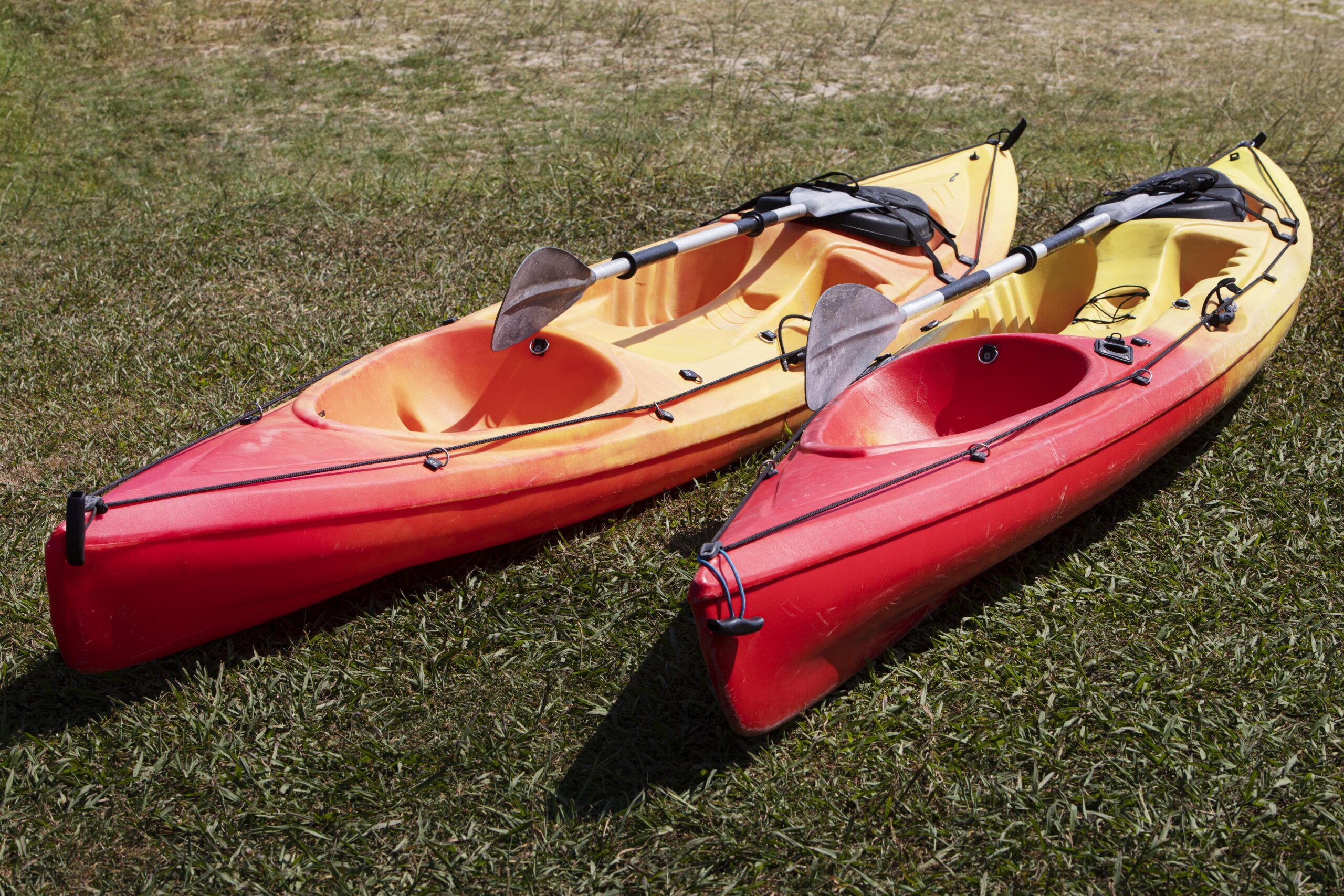 Во время водной прогулки на каяках в Ладожском озере погиб человек