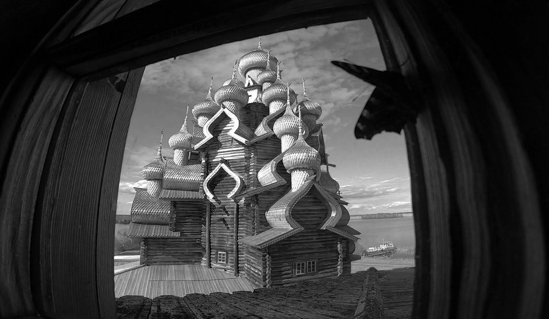 Кижи попали в ТОП-10 самых посещаемых мест России