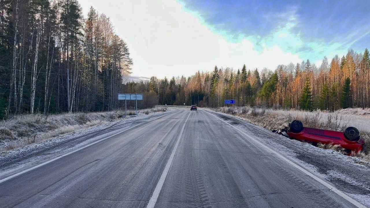 В Карелии за день четыре машины съехали с дороги
