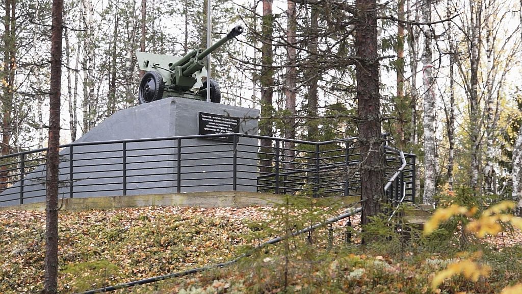 На севере Карелии открыли новую музейную экспозицию и обновили памятник воинской славы