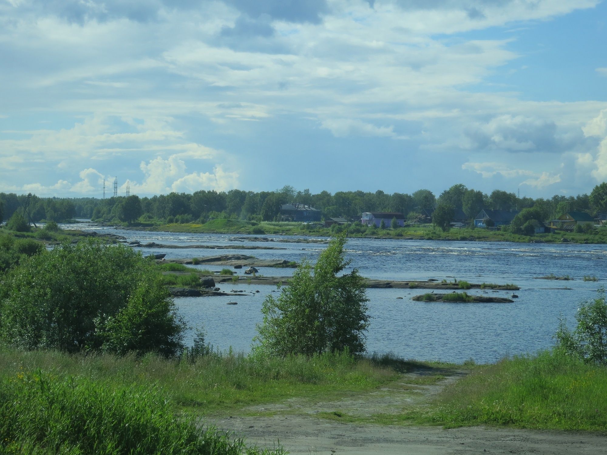 Склад орудий для создания петроглифов обнаружили в Беломорском районе