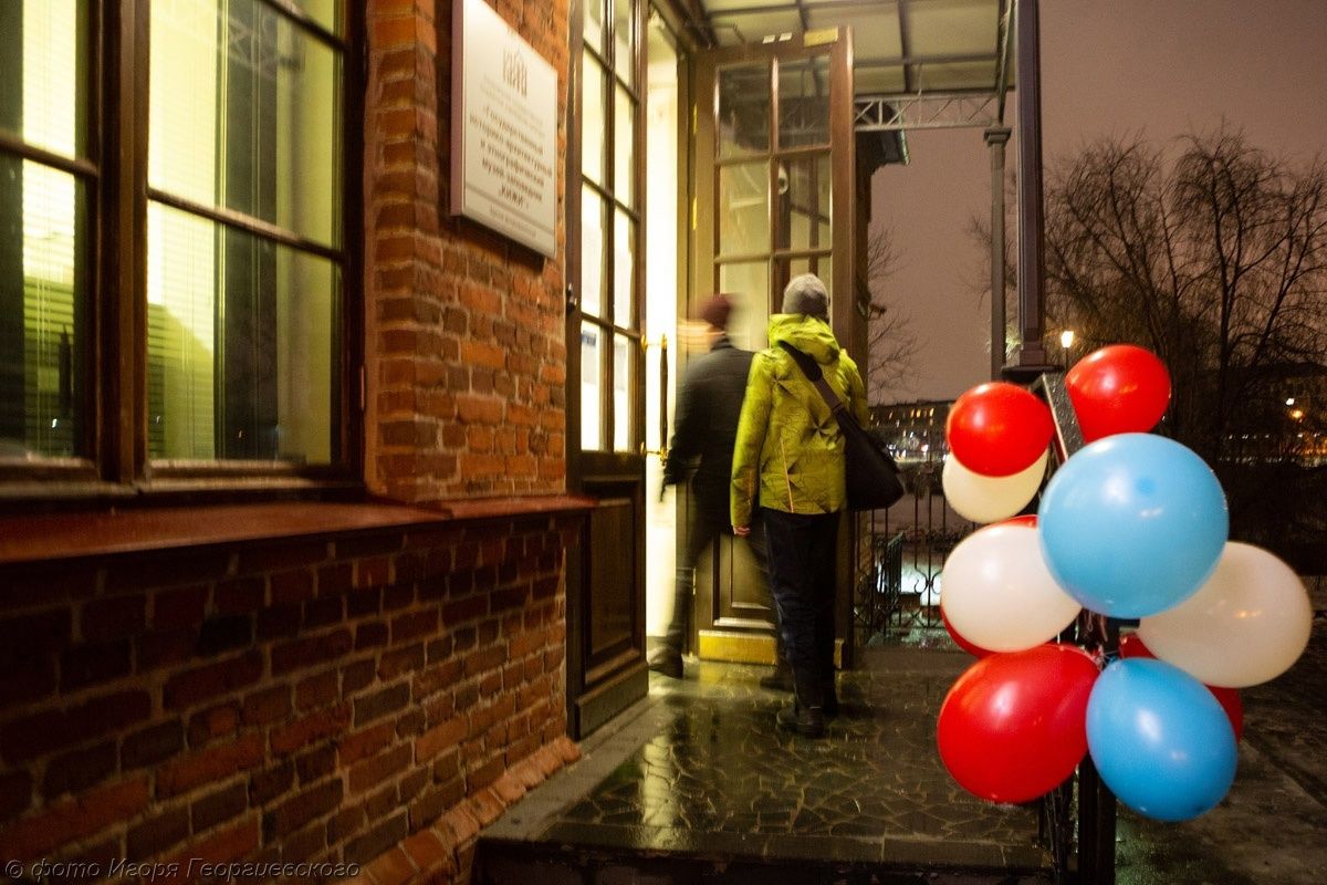 «Свидание в музее», ночная лекция от Михаила Гольденберга, ночная читка от семьи Баулиных. Чем еще будут удивлять в Ночь музеев