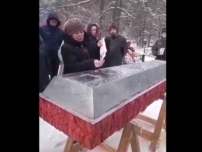 Умершего в Севастополе карельского срочника похоронили с воинскими почестями