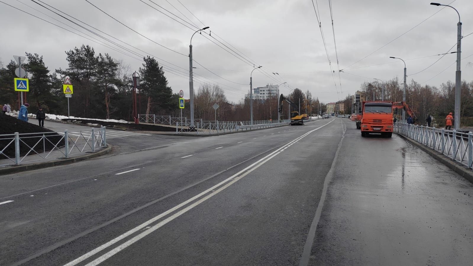 Сегодня утром откроют движение по мосту через Неглинку на улице Антикайнена