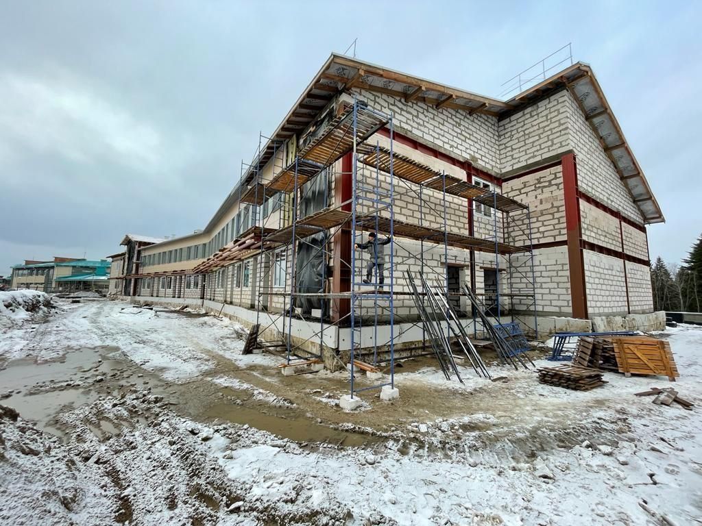 Витражи для спортивного комплекса на Кургане заказали в Санкт-Петербурге