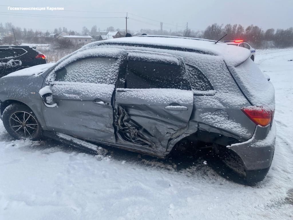В групповом ДТП вблизи Шуи пострадали четыре человека