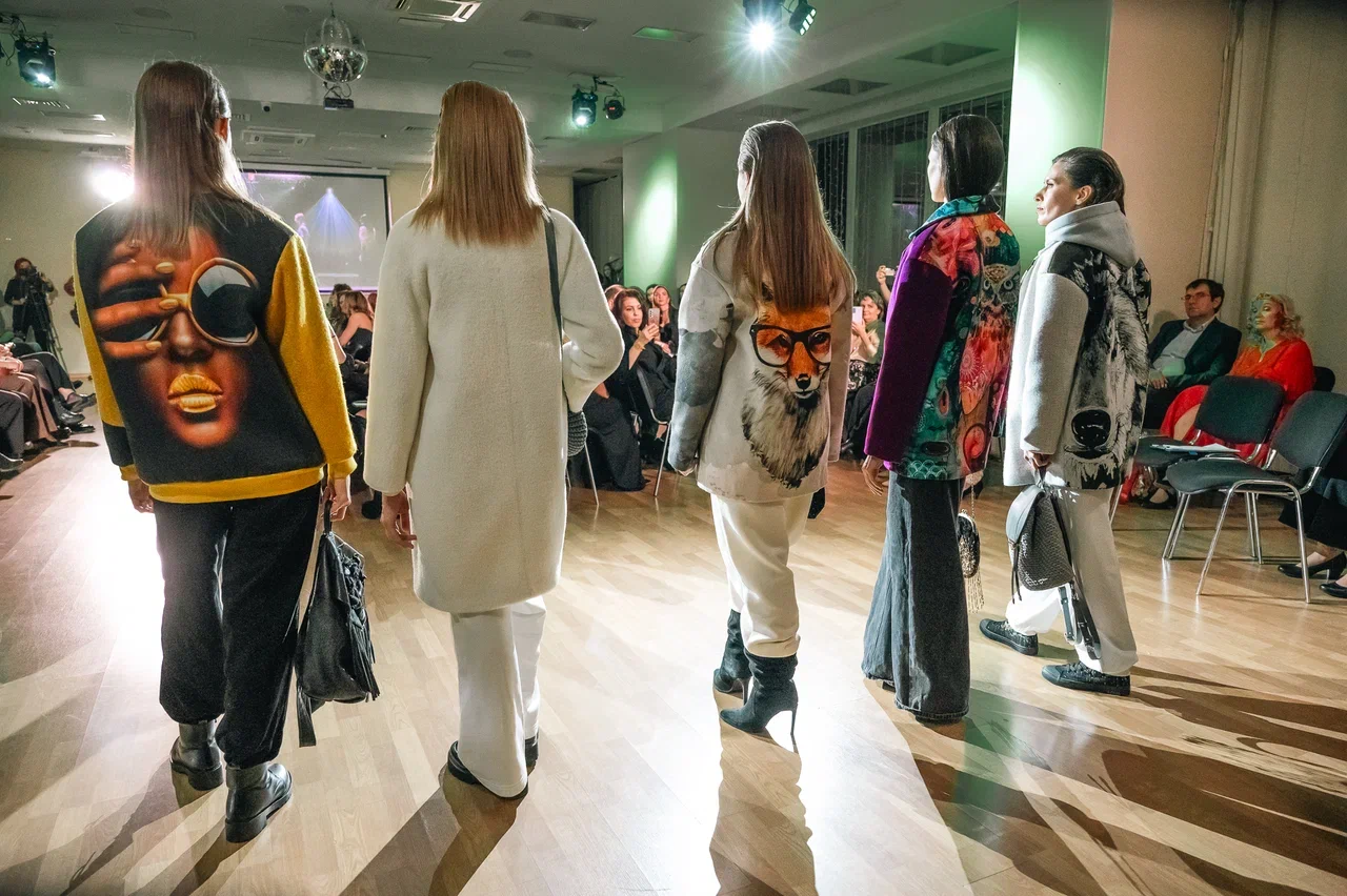 Модный показ «Стиль решает» объединил более 20 карельских дизайнеров одежды и аксессуаров