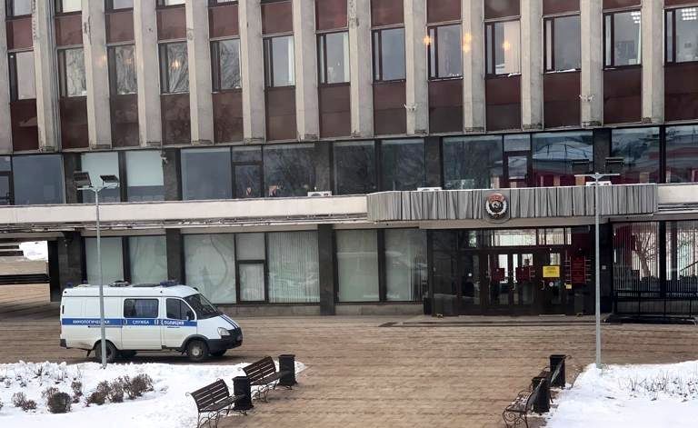 Петрозаводскую администрацию эвакуировали после сообщения о минировании