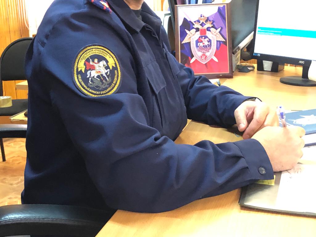 Инженер теплоснабжающей организации в Пряже за деньги не стал проверять готовность дома к зиме