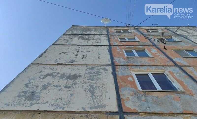 Стало известно о состоянии девушки, упавшей с пятого этажа Стало известно о состоянии девушки, упавшей с пятого этажа