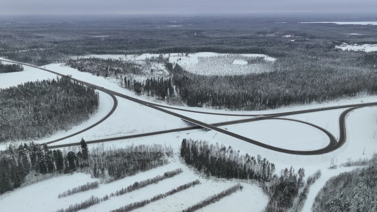 Арочный мост и двухуровневая транспортная развязка — в Пряжинском районе ввели в строй новый участок дороги