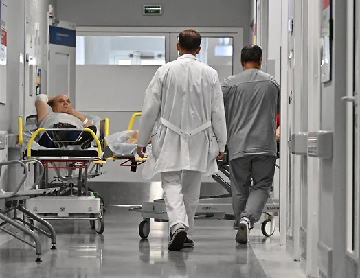 26 процентов врачей хотят уйти из медицины из-за переработок