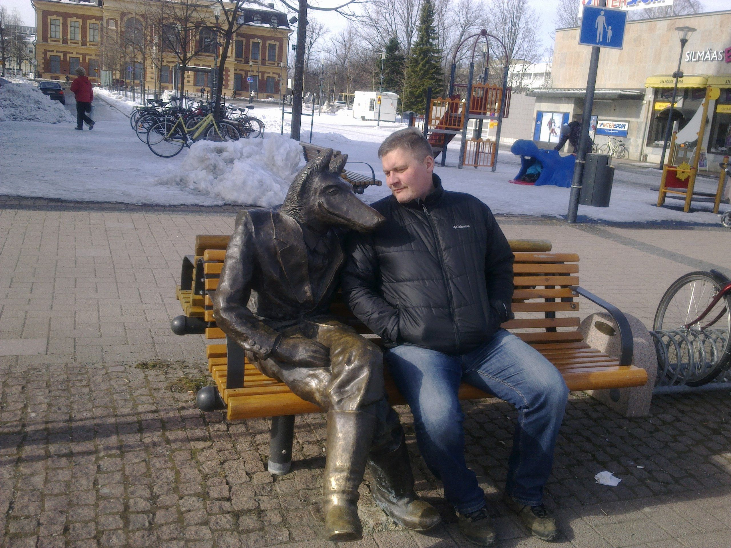 В Петрозаводске скончался известный журналист Дмитрий Маков