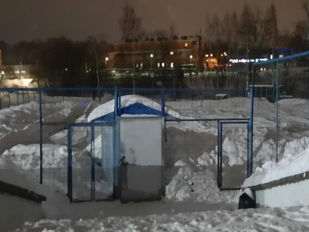 Воздухоопорный комплекс на стадионе \