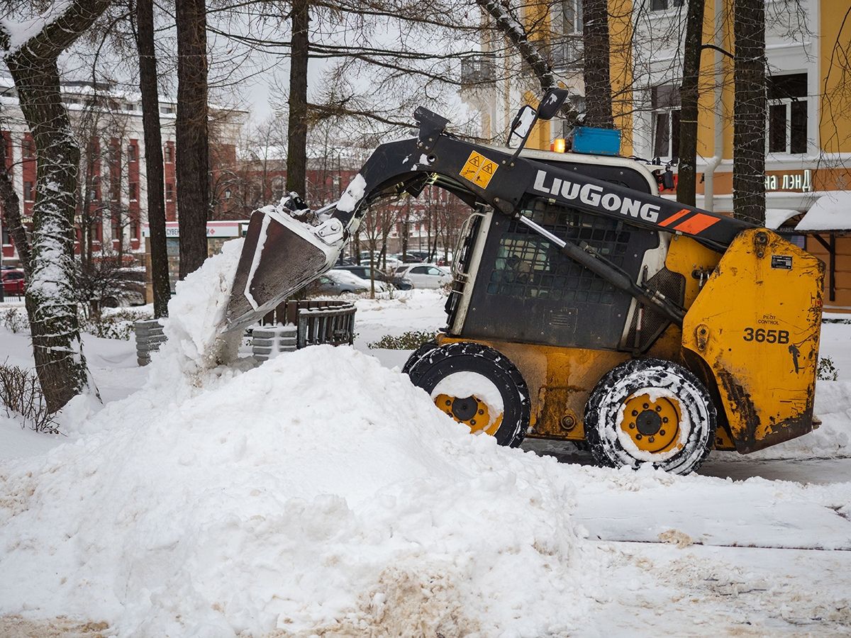 «Кондопожское ДРСУ» исчерпало все предусмотренные объемы по вывозу снега с улиц Петрозаводска