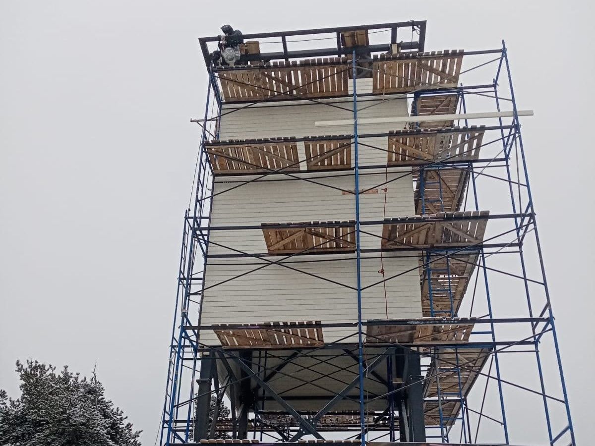 Смотровую башню восстанавливают на горе Кухавуори в Приладожье