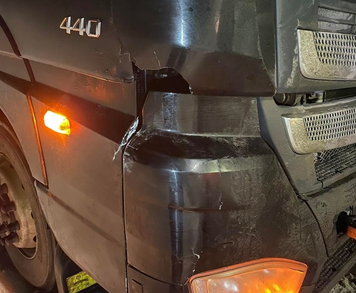 29-летнюю жительницу Карелии на трассе сбил грузовик