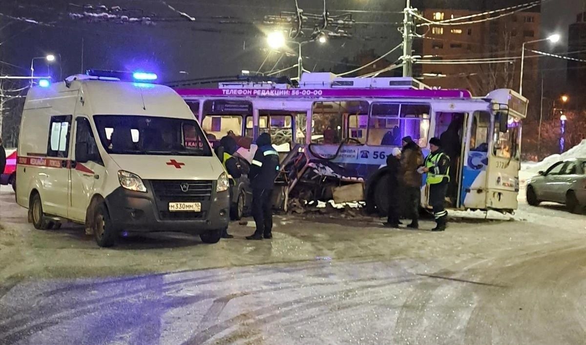 Стали известны первые подробности жесткого ДТП с участием троллейбуса в Петрозаводске