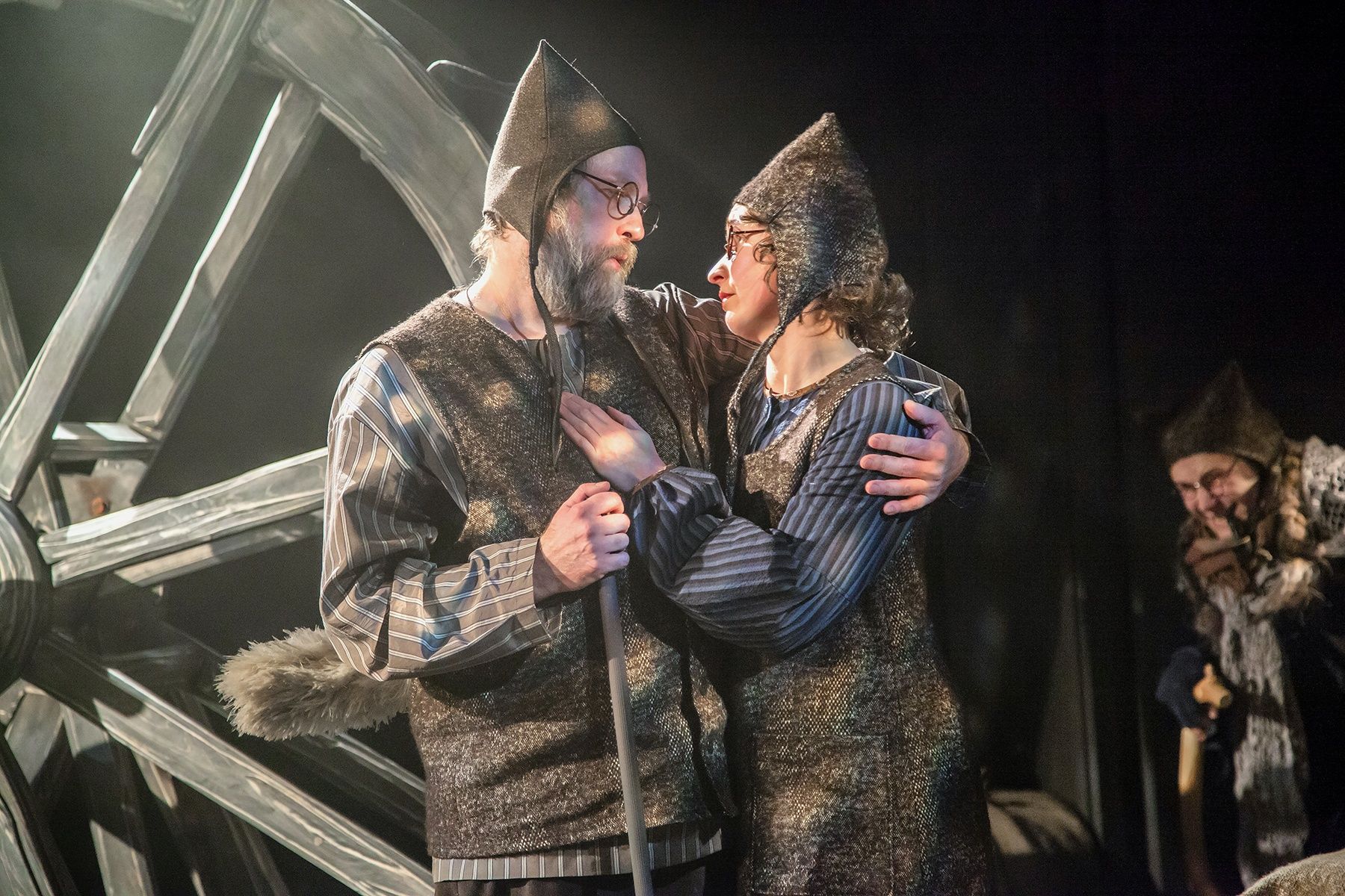 В Национальном театре прошел премьерный показ притчи «Семь сов»