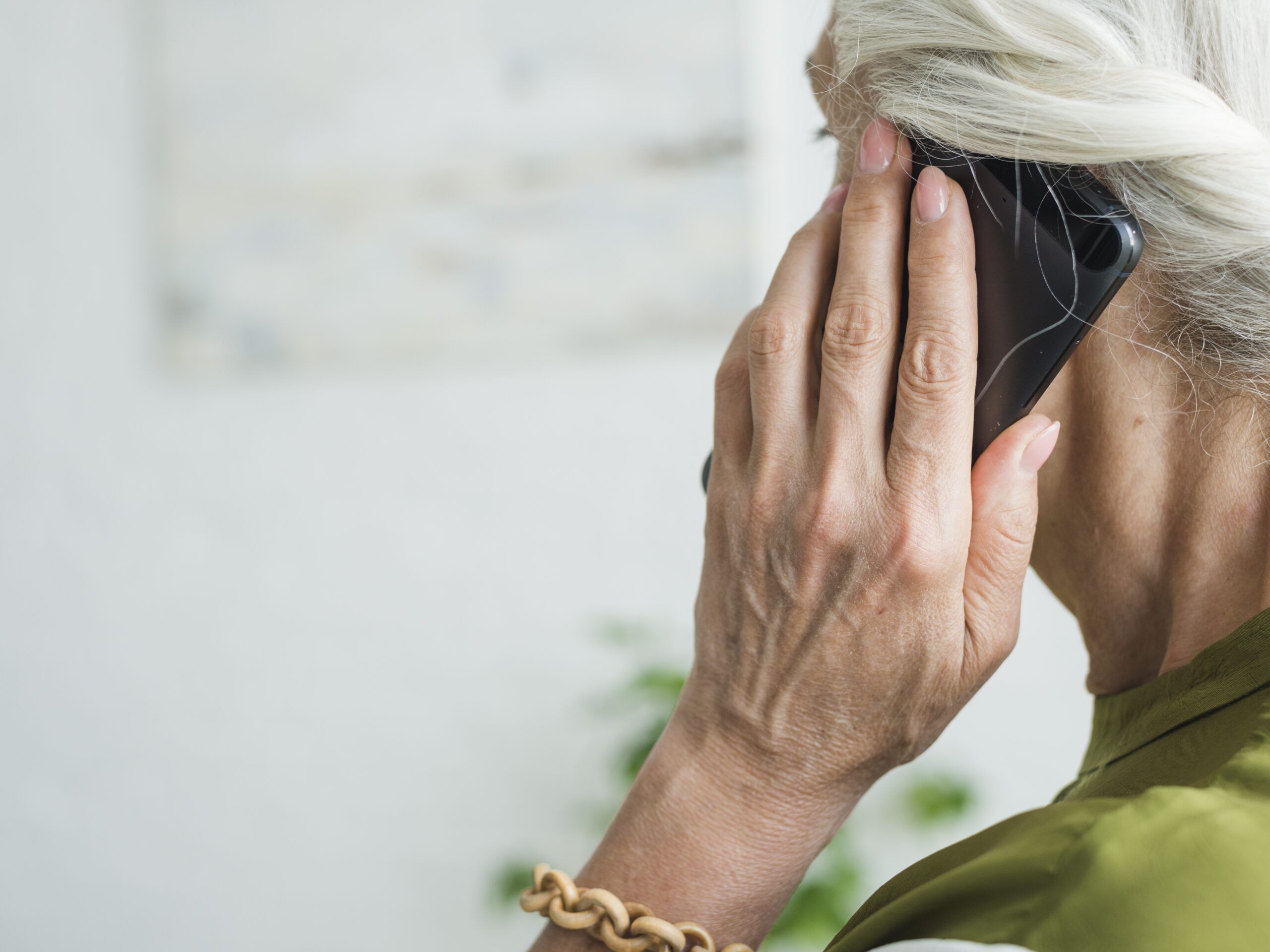 Пособницу мошенников задержали в Кемском районе