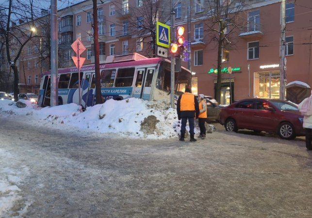 Подробности ДТП с участием троллейбуса рассказали в ГИБДД