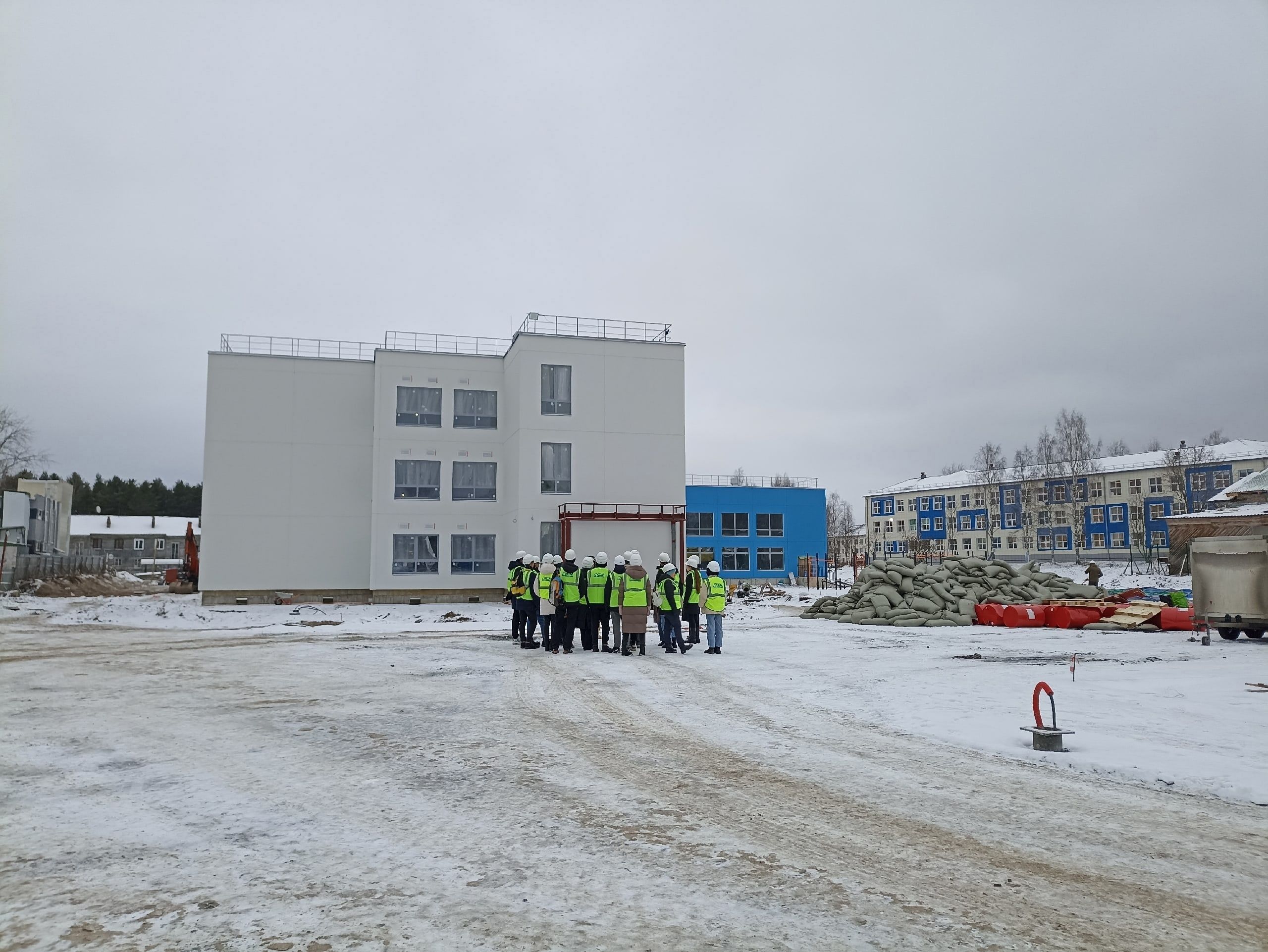 Ход строительства школы в Суоярви оценили в Госкомитете по строительному надзору