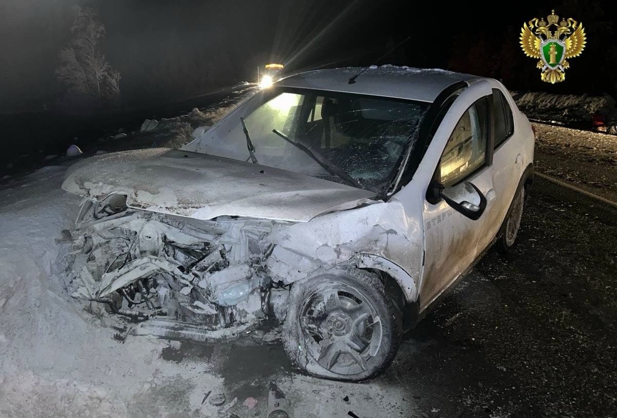 В Карелии в столкновении грузовика с двумя легковыми автомобилями пострадали пять человек