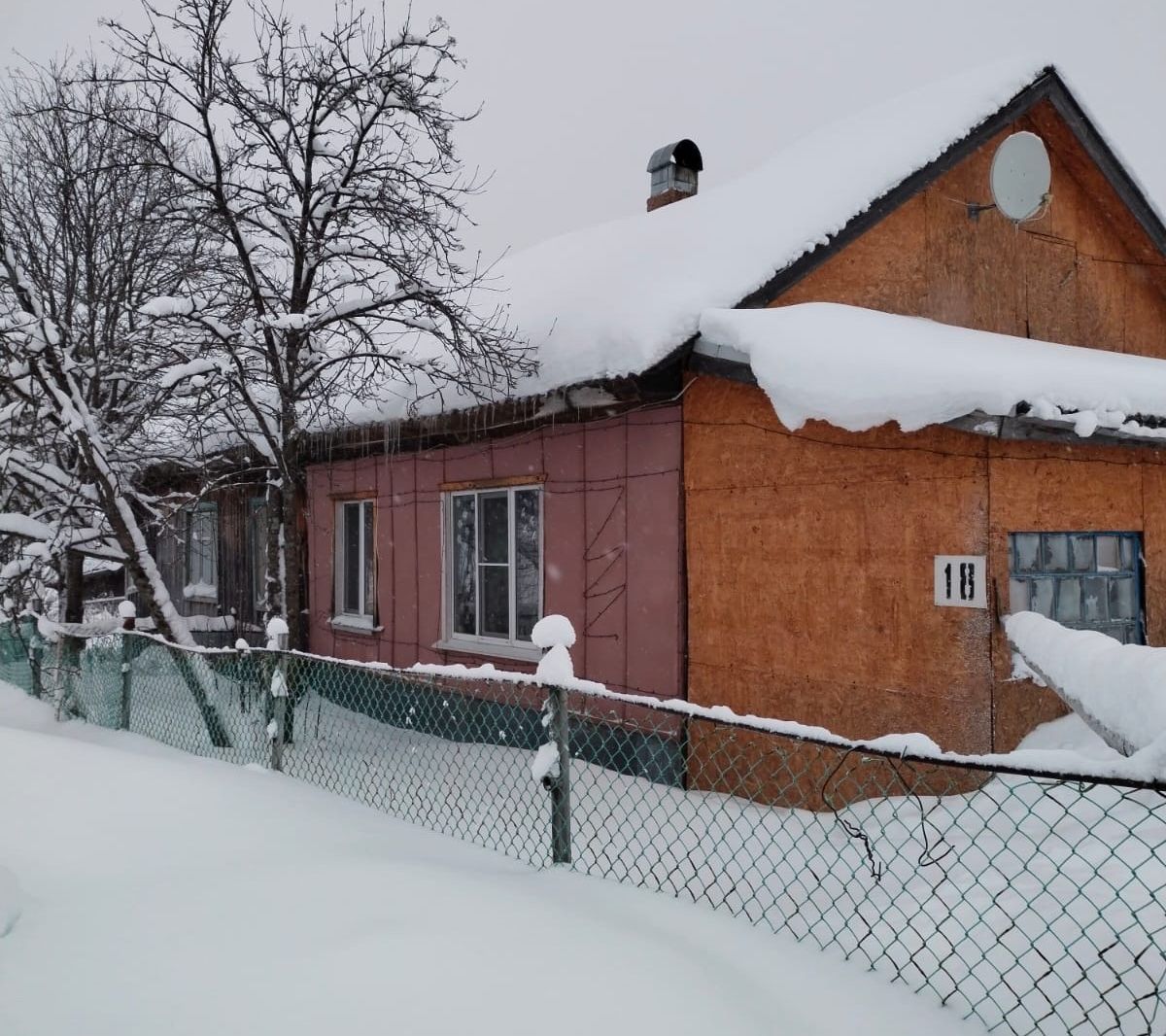 Погорельцы из села Паданы, чей сын погиб на крейсере «Москва», готовятся к переезду