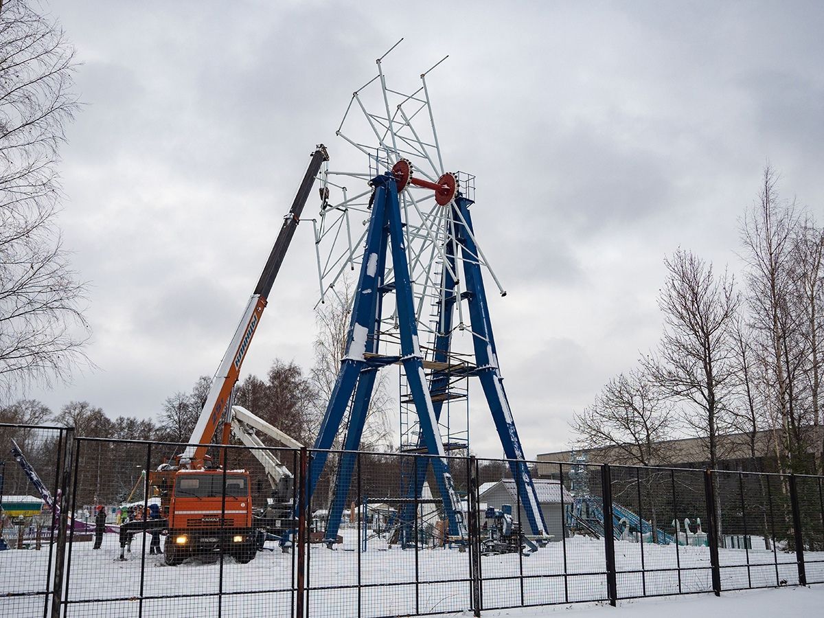 Стало известно, когда в петрозаводском парке начнут монтировать новое колесо обозрения