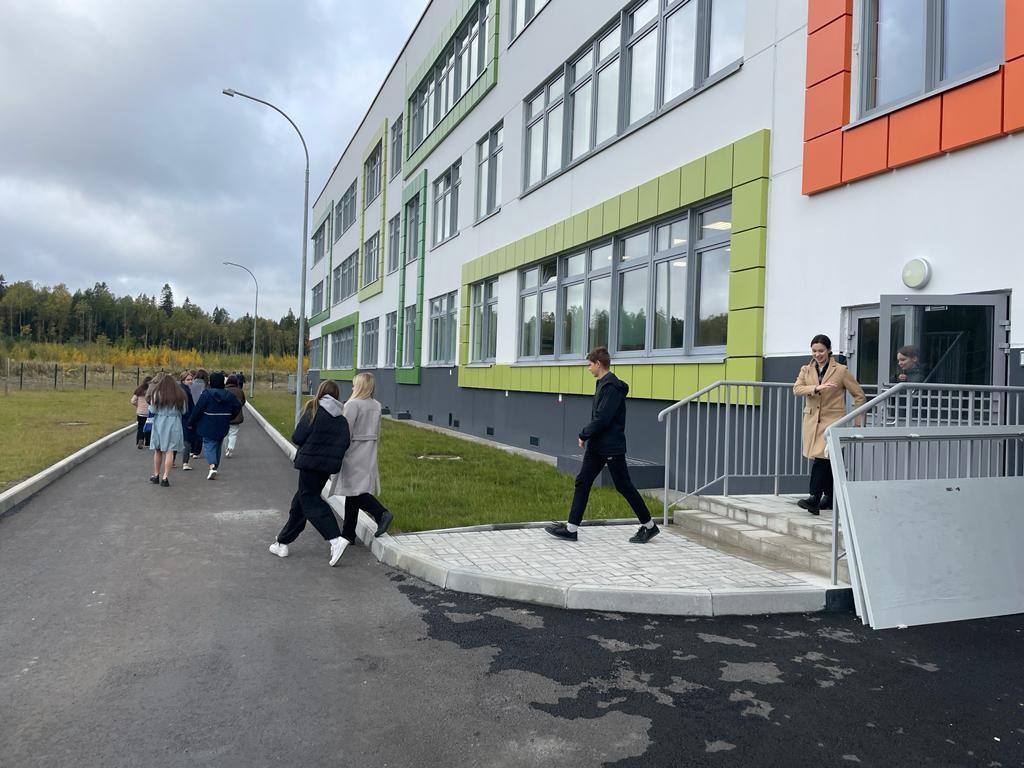 Ученики 7, 8 и 10 классов Петрозаводска завтра вернутся к очной форме обучения