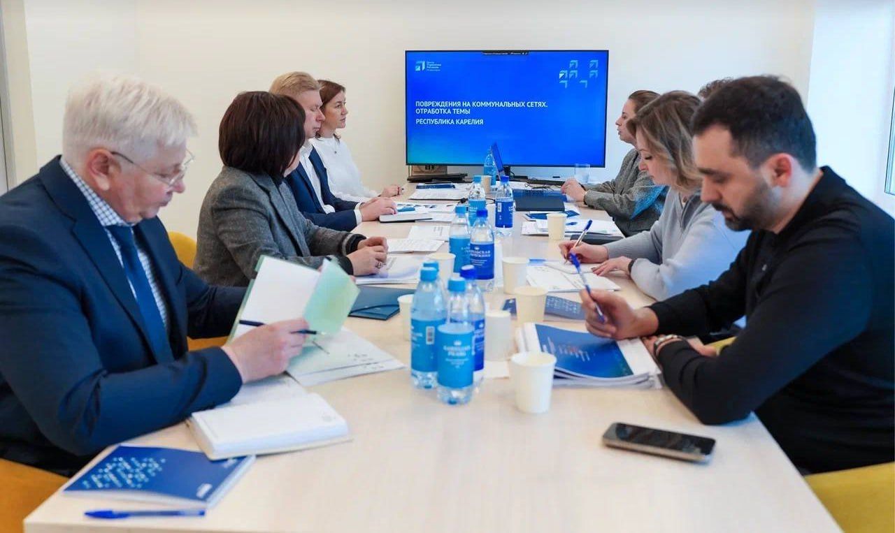 Заместитель полномочного представителя президента РФ в СЗФО Любовь Совершаева провела совещание в ЦУР Карелии