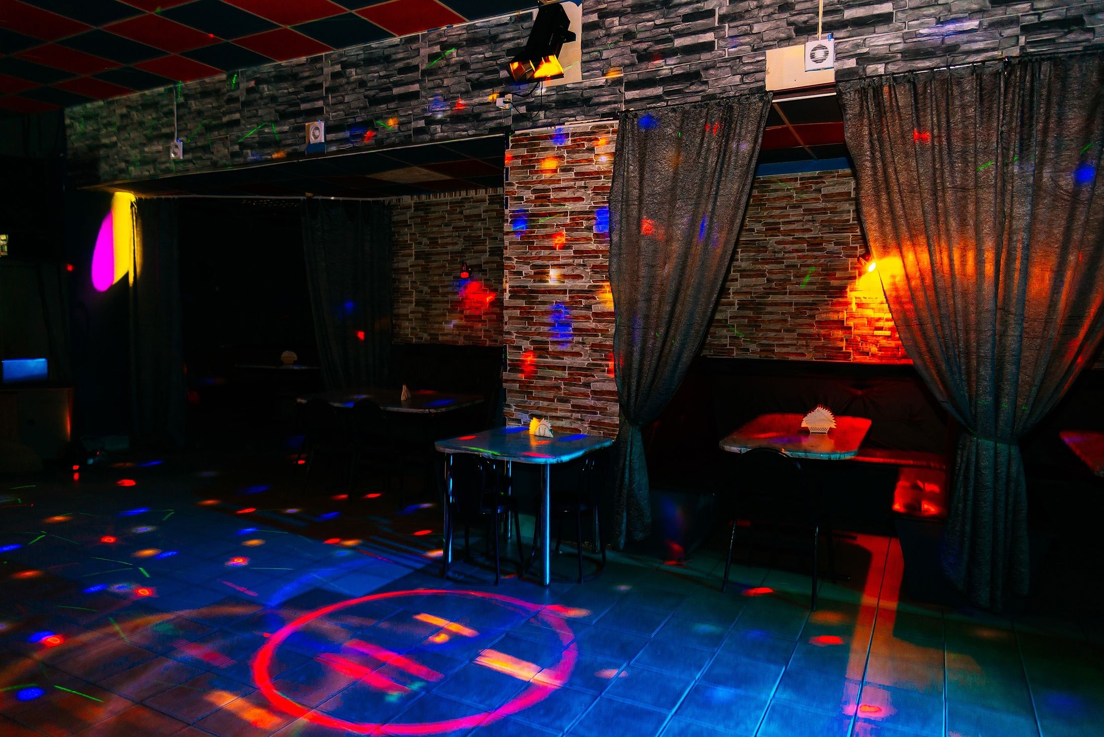 В Петрозаводске пресечена деятельность крупного ЛГБТ-сообщества*