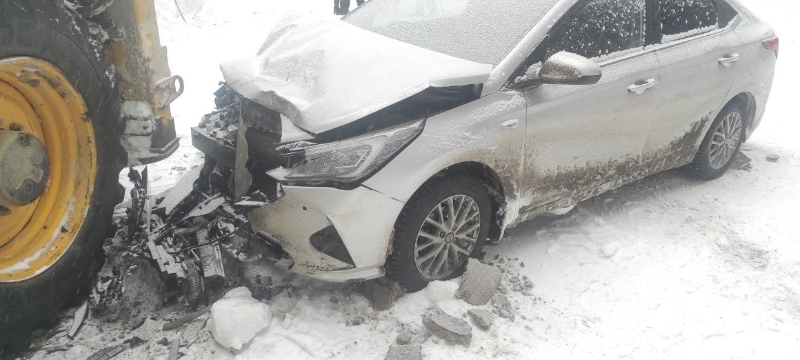 В Карелии 26-летняя девушка получила травмы в ДТП с погрузчиком