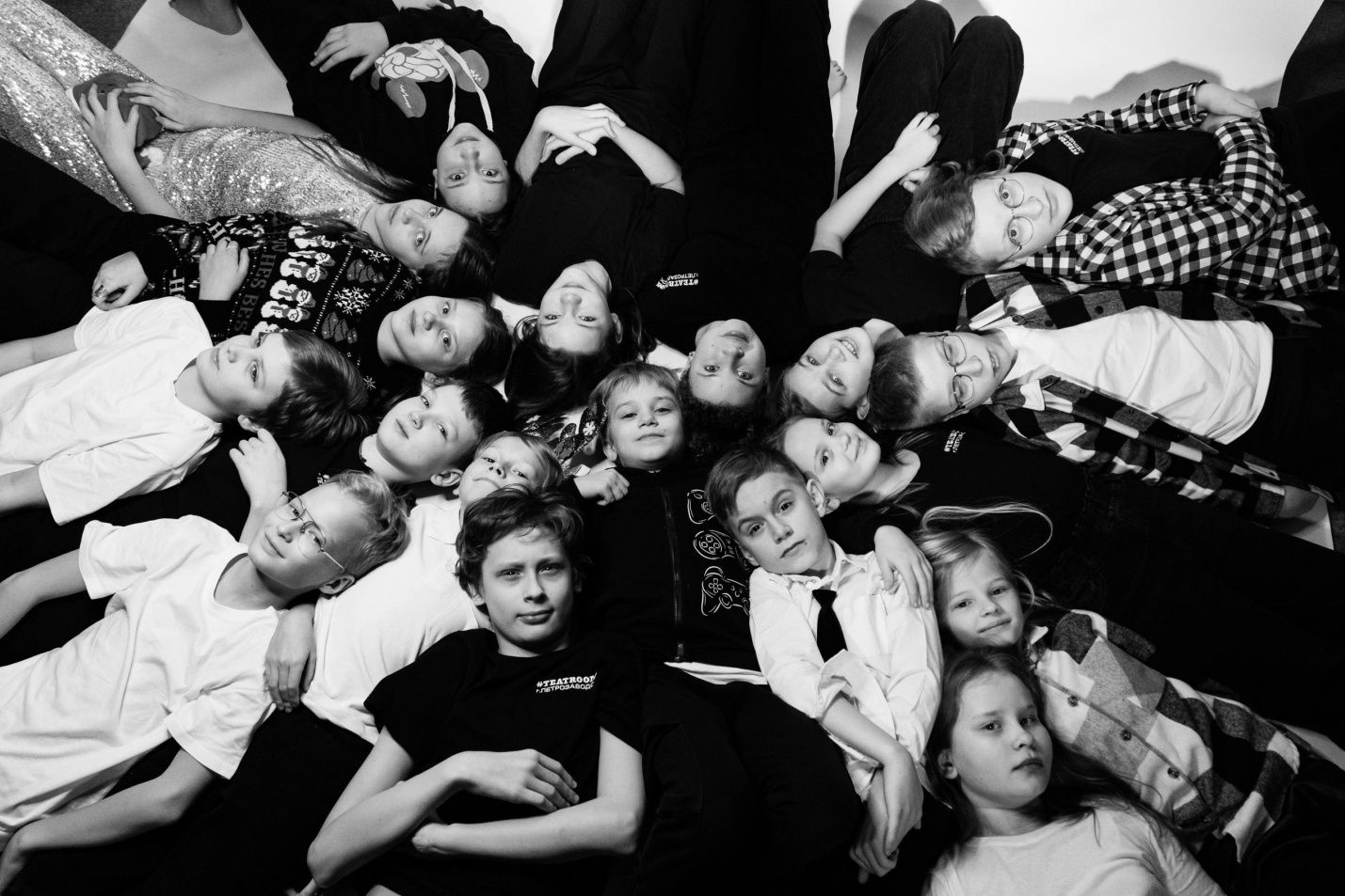 «В детском театре невозможно солгать зрителю». Юных актеров из Петрозаводска пригласили на престижный фестиваль в Москву