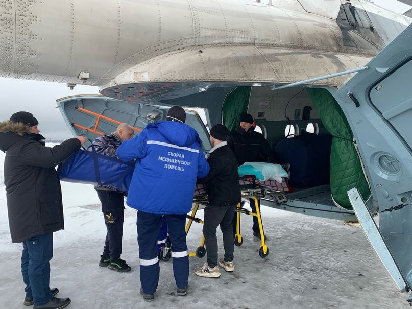 Вертолет доставил в Петрозаводск женщину на грани жизни и смерти