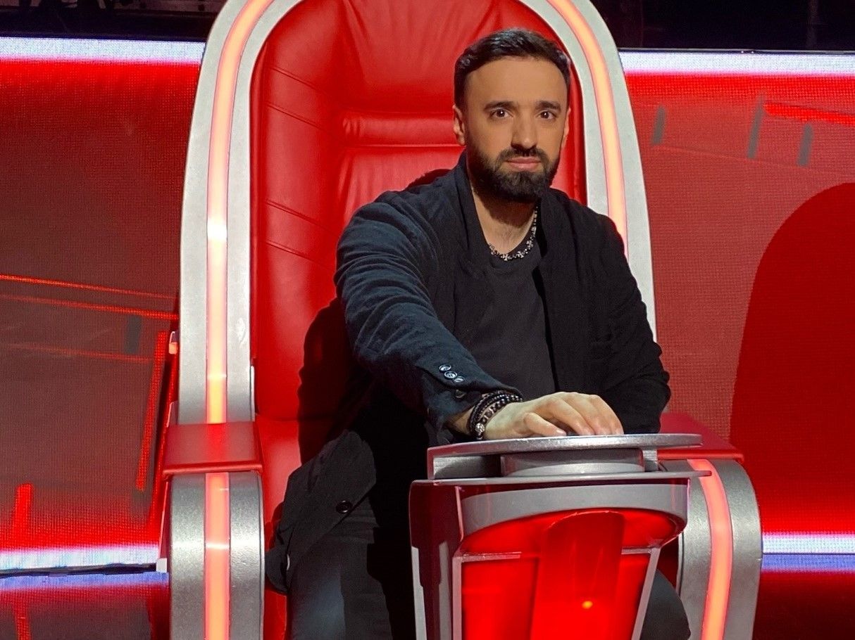 Участник из Петрозаводска прошел слепые прослушивания на шоу «Голос»