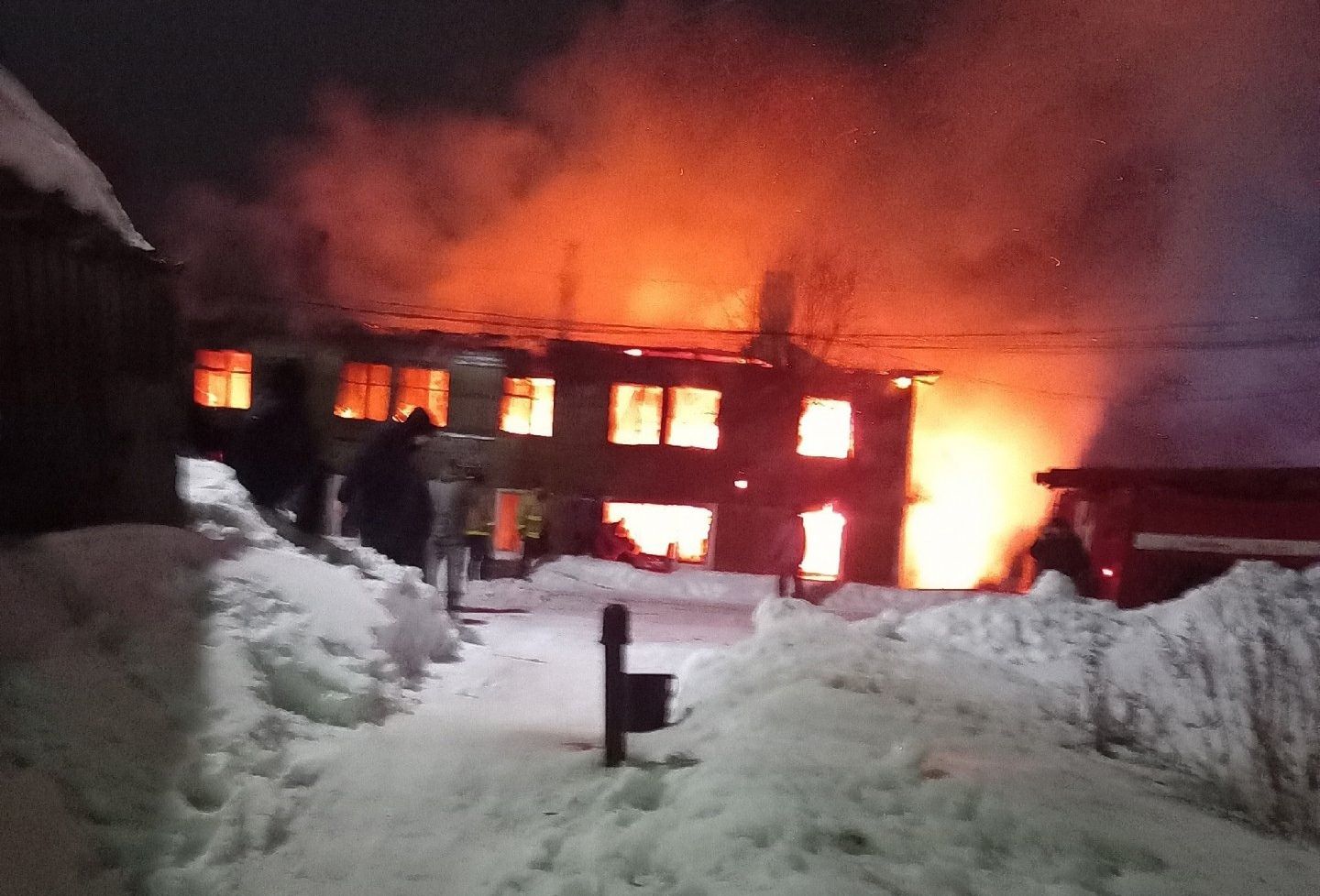 В Карелии после пожара восемь семей остались без жилья