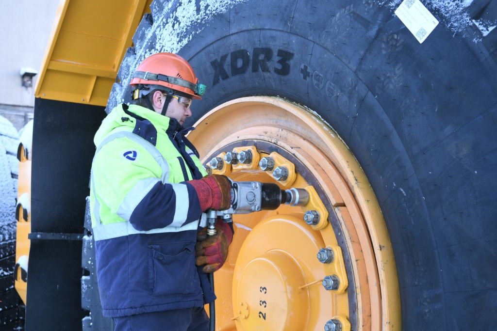 17 БелАЗов собрали на предприятии «Карельский окатыш» в Костомукше