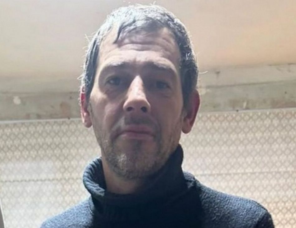 В Петрозаводске полиция ищет мужчину, который скрывается от суда