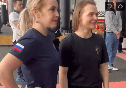 Мэр Петрозаводска пришла на «Открытый ринг» по боксу